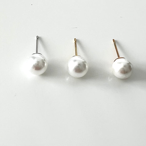 Round Pearl Earrings