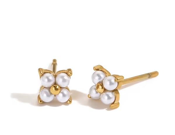 Flower Pearl Earrings